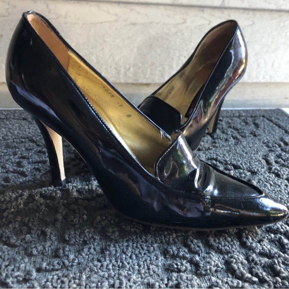 Vintage 80’s Walter Steiger Black Patent Leather Pointy toe Stiletto heals